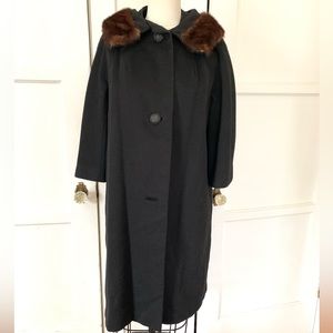 Vintage 1950s Black Wool Coat with Mink Collar 3/4 sleeves
